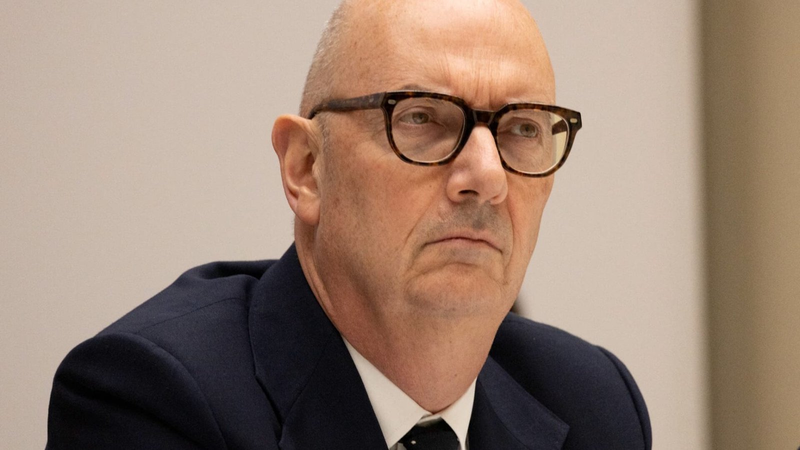 L'économie française s'est contractée de 0,1% au 1er trimestre: Roland Lescure estime que la loi spéciale du début d'année est en grande partie responsable et qu'elle "n'est pas une option" pour 2027