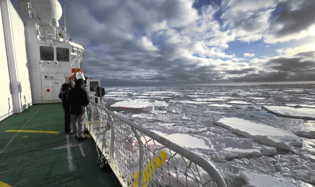 bateau recherche antarctique