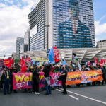 Des milliers de personnes manifestent à Bruxelles contre la guerre