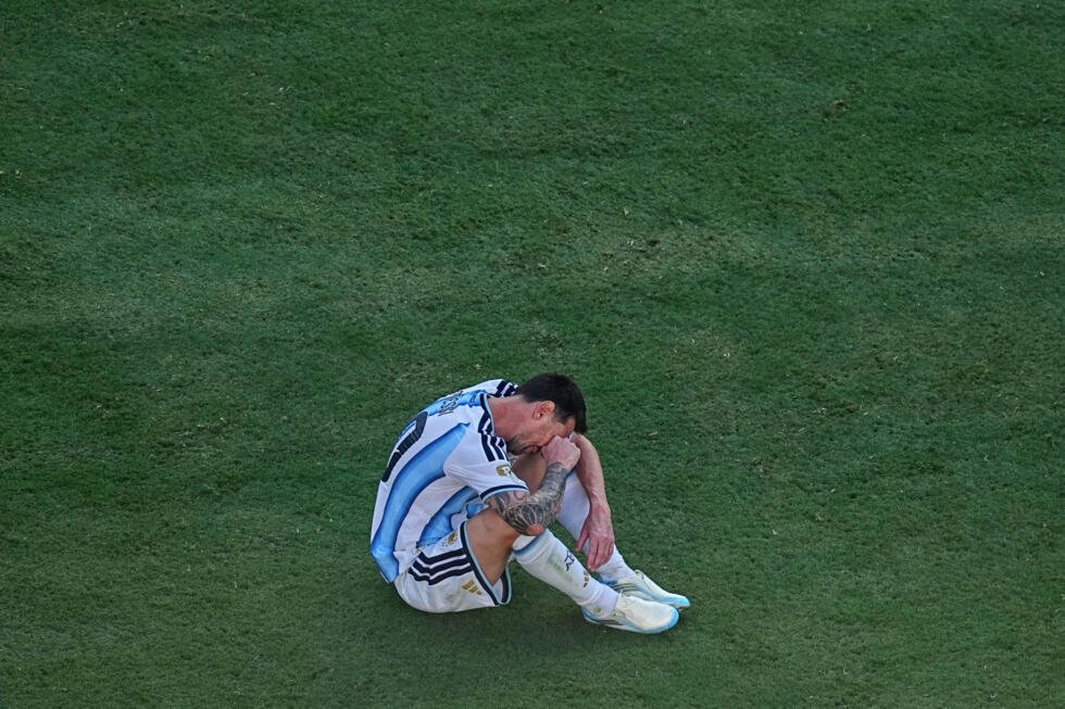 L'Argentin Lionel Messi en larmes à l'issue de la finale de la Coupe du monde opposant l'Espagne à l'Argentine, le dimanche 19 juillet 2026, à East Rutherford, dans le New Jersey, près de New York.