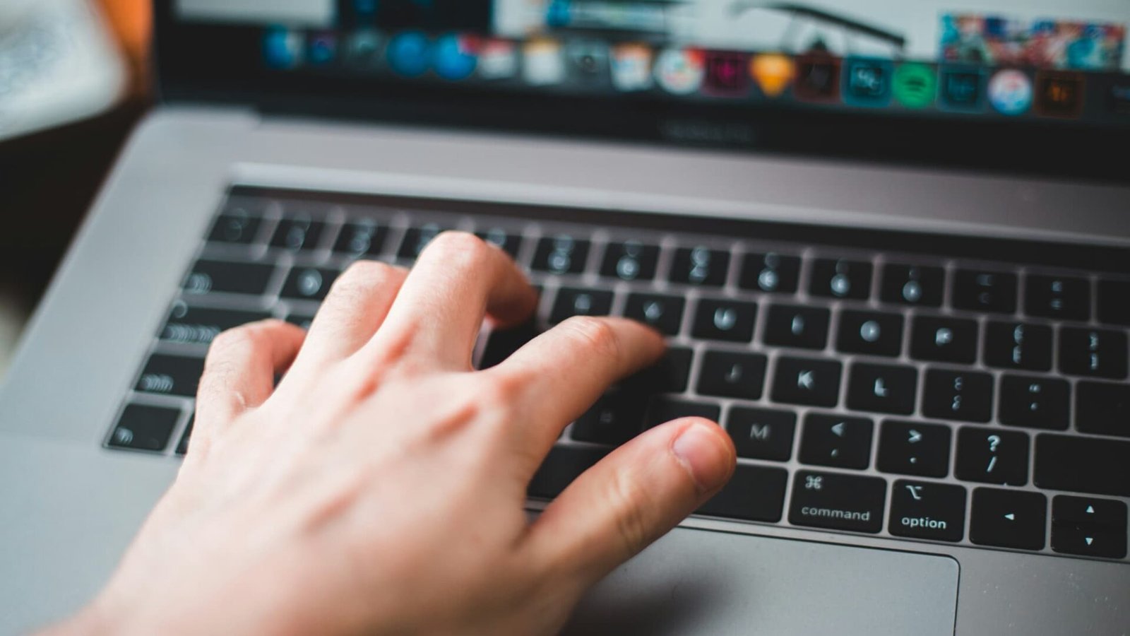 Depuis qu'ils le connaissent, des centaines d'entrepreneurs font le choix de cet outil CRM