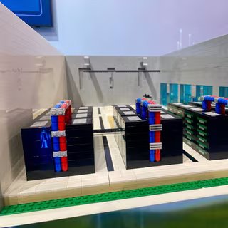 Le géant informatique Microsoft souhaite concilier performance et durabilité pour ses centres de données et réduire l'empreinte environnementale des infrastructures. © Microsoft