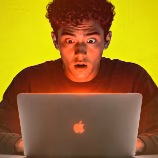 Un nouveau malware sur Mac vérifie vos mots de passe avant de les voler. © XD, ChatGPT