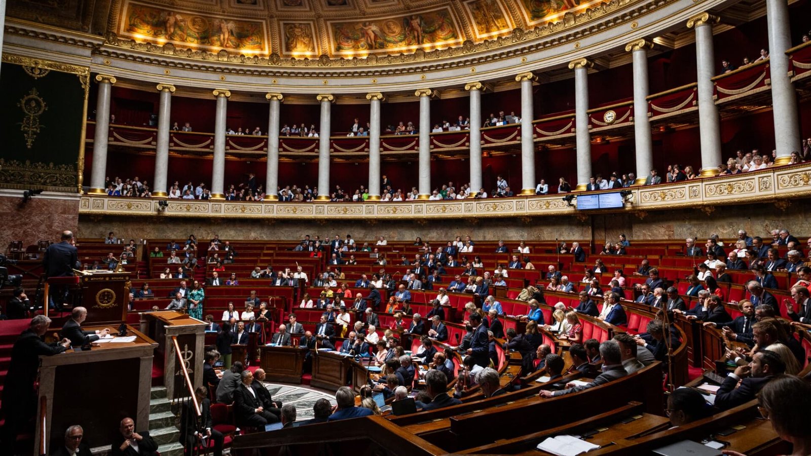 "Renforcer les capacités d'intervention financière de l'Etat": des parlementaires veulent créer un fonds souverain et mieux lutter contre l'espionnage industriel pour protéger les entreprises stratégiques tricolores